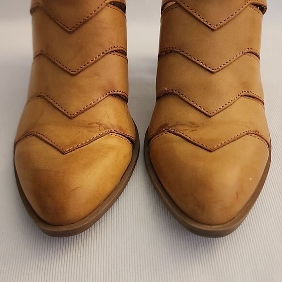DV By Dolce Vita Juicy Cognac Pointy Toe Slip On Heeled Mules size 7.5 - Picture 5 of 10